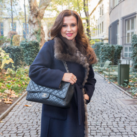 Dana Morávková s ikonickou kabelkou značky Chanel, jejíž cena se pohybuje kolem 250 000 korun.