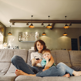 Snažte se chránit děti před přemírou informací o válce na Ukrajině. Zejména před drastickými záběry. Nikomu to neprospěje. Ani vám.
