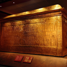 Tutanchamon – Jeho hrobka a poklady: Příznivci starověkého Egypta budou moci od 26. dubna navštívit v Brně výstavu o slavném faraonovi.