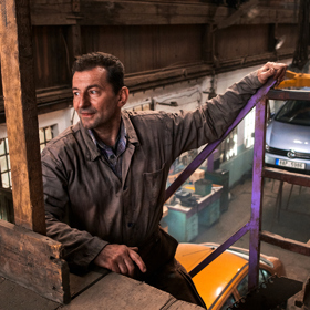 Matějovi s proměnou pomůže automechanik a léčitel v podání Ondřeje Vetchého.