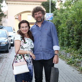 S manželem Petrem Maláskem jsou za všech okolností sladěný pár. Jak nám Dana Morávková prozradila, v dubnu se společně chystají do Paříže.