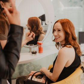 Herečku Táňu Pauhofovou jsme potkali v pražském kadeřnickém salonu, kde jsme s ní také vedli rozhovor o kráse.