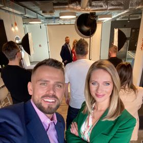 Josef Mádle a Soňa Porupková společně každý druhý týden prezentují zpravodajství v ranním pořadu Nový den na CNN Prima News.