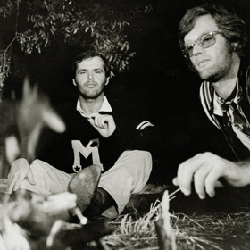Jack Nicholson a Peter Fonda ve filmu Bezstarostná jízda z roku 1969.
