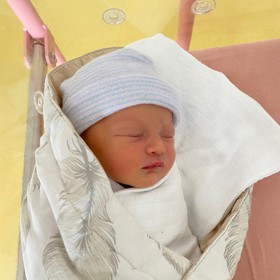 Eva Hacurová přivedla 28. dubna na svět holčičku Ladu, která dostala jméno podle Bedřichovy seriálové dcery.