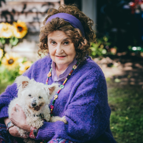 Eva Holubová si ve filmu Gump - pes, který naučil lidi žít zahrála Veroniku. Herečka má i ve skutečnosti pejska z útulku.