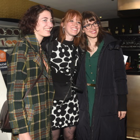 Trojlístek dcer slavných rodičů si vyrazil na premiéru nového filmu Po čem muži touží 2.