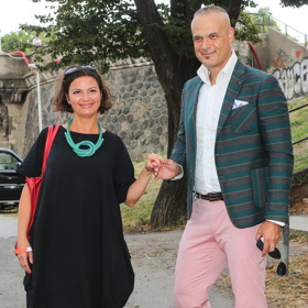 Jaro Slávik s manželkou Andreou Schmidtovou. Mají syny Samuela a Davida.