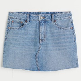 Mini džínová sukně 90s. H&M, 749 Kč