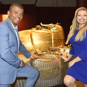 Oblíbená moderátorská dvojice z Televizních novin Rey Koranteng a Lucie Borhyová.