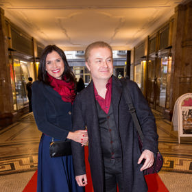 Během zahájení vystoupil houslista Pavel Šporcl. Doprovod mu dělala manželka Barbora Kodetová.