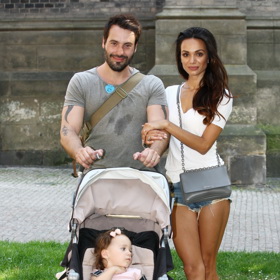 Se zpěvákem Václavem Noidem Bártou má Gabriela Dvořáková sedmiletou dceru Terezku.