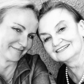 Říká se, že čím je člověk starší, tím hůř si hledá přátele. Ale když najdete podobnou duši, tak je úplně jedno, v jakém období vás to zastihne.