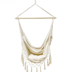 Béžové závěsné křeslo pro chvíle plné pohody. Scandishop.cz, 790 Kč