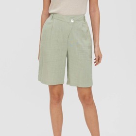 Světle zelené bermudy. VERO MODA, 799 Kč