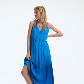 Maxi letní šaty v sytě modrém odstínu. Reserved, 659 Kč
