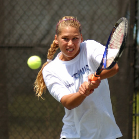 Anna Kurnikovová v roce 2002, tehdy jí bylo lehce přes dvacet...