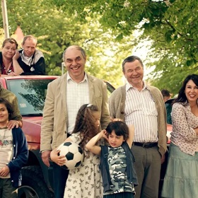 Eliška se přestěhuje na malou vesnici plnou svérázných, ale pozitivně naladěných lidí.