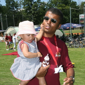 Dcera Sofie je dnes patnáctiletá slečna, která se zajímá o umění.