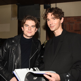 Youtuber Karel Kovář alias Kovy (vlevo) chodí se stylistou Miroslavem Romanivem.