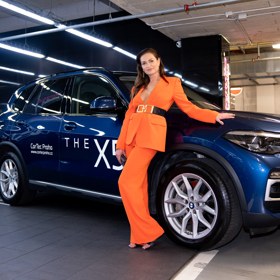 Hanka Kynychová říká, že v Praze nejprve nebyla zvyklá na čtyřproudovou silnici, protože pochází z Kroměříže.