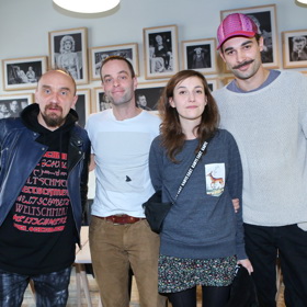 Domovskou scénou Terezy Dočkalové je pražské Divadlo pod Palmovkou.