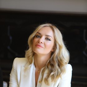 Proto ho volí čím dál víc žen. Polodlouhý sestřih si oblíbila i modelka Taťána Kuchařová (34).