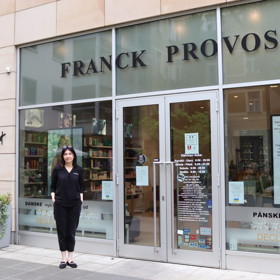 Šikovné dámy z Ukrajiny je možné najít v centru Prahy.