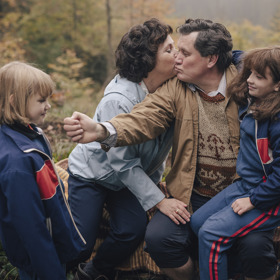 Minisérie Iveta zachytává i dětství Ivety Bartošové ve Frenštátu pod Radhoštěm.