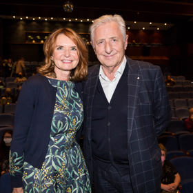 Karlova druhá manželka Hanka (na snímku) mu dala tři syny. S první ženou Stanislavou měl dvě dcery Karolínu a Kristýnu.