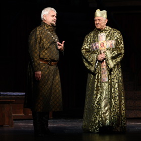 V něm si zahrál také s další hereckou legendou Petrem Kostkou.