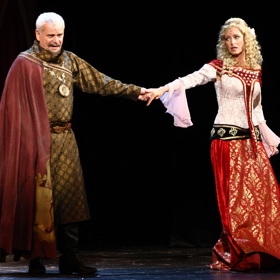 Petr Štěpánek hraje Karla IV. už dlouhé roky a muzikál Noc na Karlštejně je jeho srdeční záležitostí.