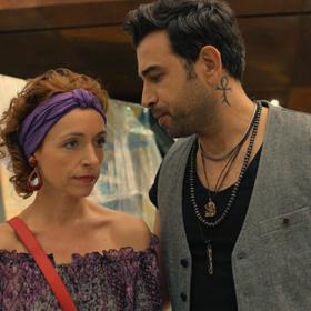 Simona (Tatiana Dyková) si po rozvodu najde nového přítele, který je na její vkus až moc náruživý v ložnici.