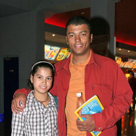 Také na sociální sítě Rey umisťuje snímky ze svého soukromí velmi sporadicky a s rozmyslem.