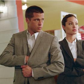 Angelina Jolie a Brad Pitt dostali za role ve filmu Pan a paní Smithovi stejné honoráře, což nebývá zvykem. Každý zinkasoval 20 milionů dolarů.