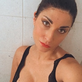 Michaela si díky divadlu užije krajek dosytosti, v soukromí je proto nosí jen při výjimečných příležitostech.