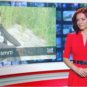 Jak v rozhovoru říká, přátelství se s politiky pěstovat nedá a téměř nikdo z nich ji nemá v oblibě. 