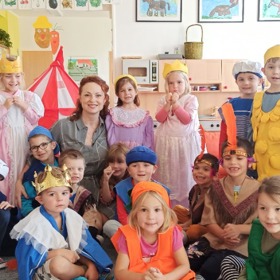 Se svým workshopem objíždí školy a školky. 