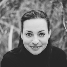 Umělkyně Radka Coufalová říká v rozhovoru pro Lifee.cz, že díky sochám nemusí být závislá na divadelním životě.