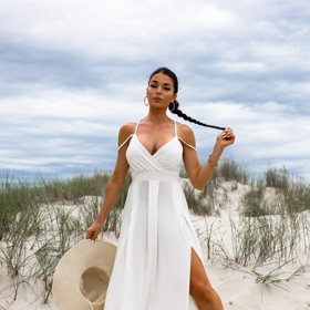 Bílé dlouhé šaty s rozparkem. Erika FASHION, 680 Kč