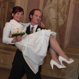 Bedřichovou osudovou ženu byla Anička, kterou si i vzal. Přestože ji podváděl a časem šli od sebe, dodnes si nejsou lhostejní.