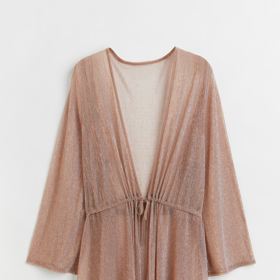 Třpytivý krátký plážový kaftan. H&M, 899 Kč