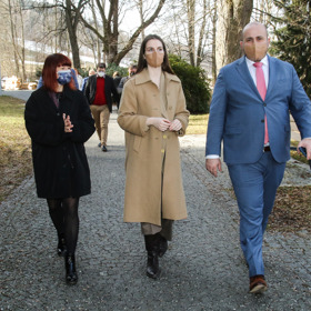 Styl Kateřiny Zemanové by se dnes dal označit za pánský.