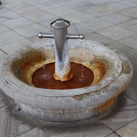 Pramen Svoboda se původně jmenoval Lázeňský, do roku 1918 nesl jméno Františka Josefa I. 