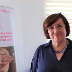 Ředitelka centra ROSA, Marie Vavroňová, která webu Lifee.cz poskytla rozhovor.