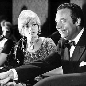 Vladimír Menšík si s režisérem Petrem Schulhoffem nepadl do oka. Natáčení komedie Hodíme se k sobě, miláčku...? prý přetrpěl.