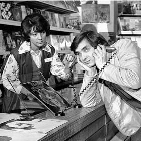 Dynastie Nováků se v roce 1982 stala nejoblíbenějším televizním počinem. A své fanoušky má dodnes.