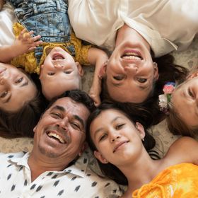 Roman Pomajbo má tři dcery: Vivien (13), Noemi (12), Timeu (8) a nejmladším členem rodiny je syn Eliot (2,5).