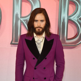 Mnohem raději dává přednost pestřejším barvám. 