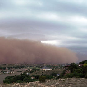 Spojení s okolním světem nepřálo ani počasí...